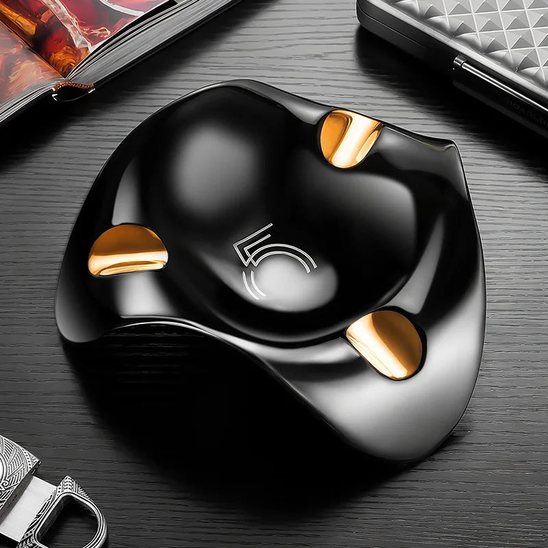 Cenicero negro elegante